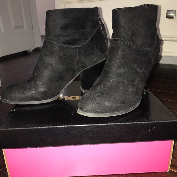 CR Booties - Picture 2 of 8